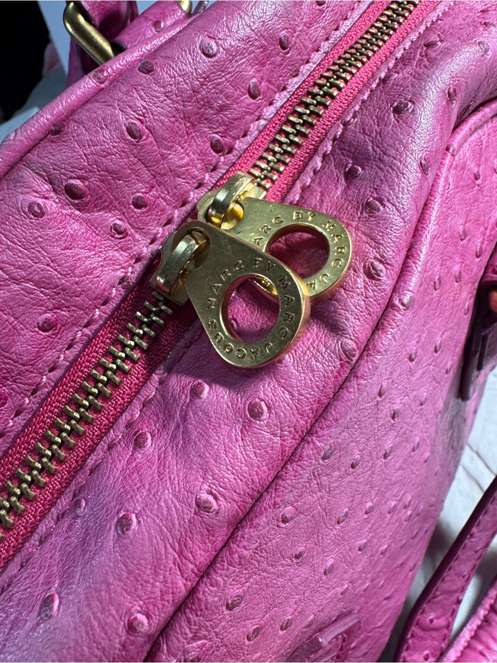 Marc Jacobs Hot Pink Ostrich-Texture Satchel crossbody - Picture 9 of 9